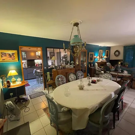 Duud Habitación en casa particular